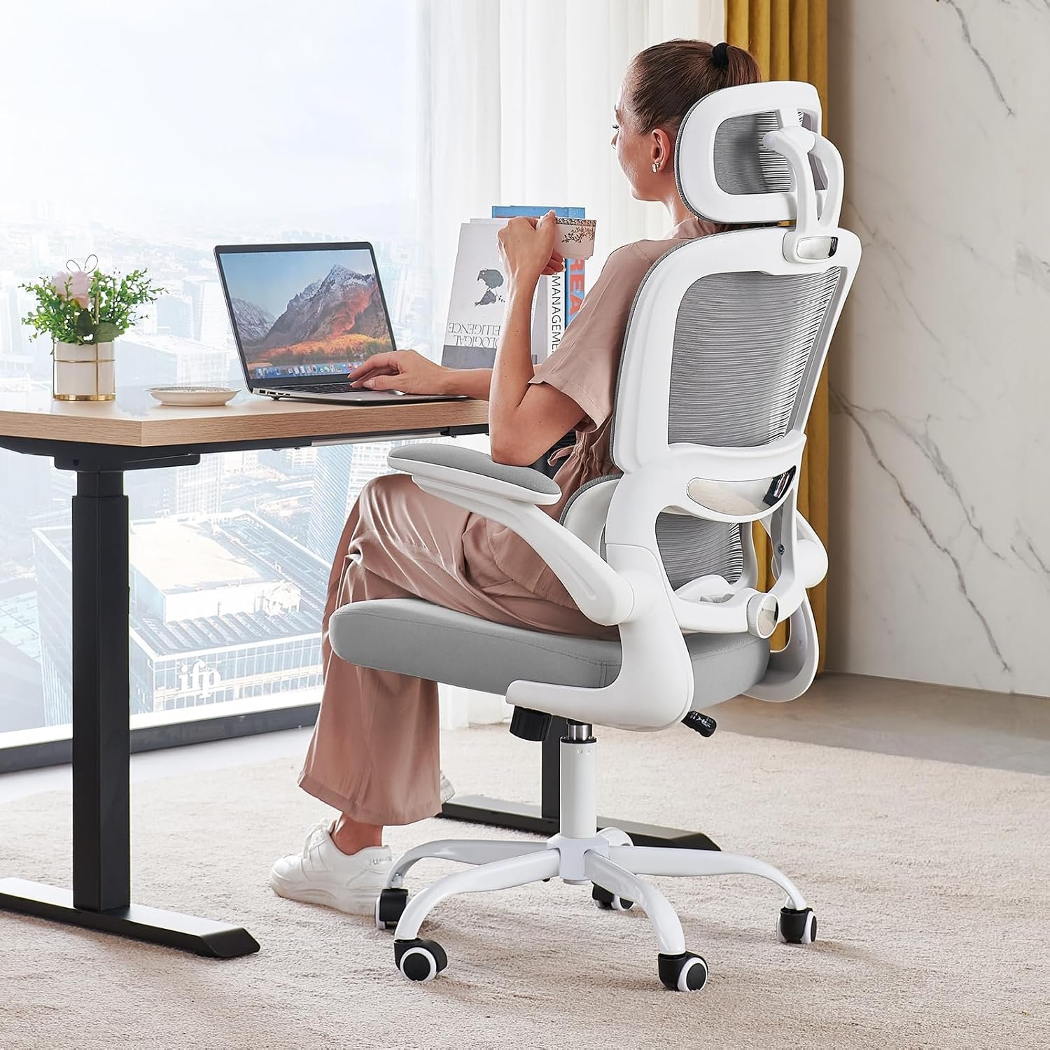 TRALT Office Chair Ergonomic Desk Chair, 330 LBS Home Mesh Office Desk Chairs with Wheels, Comfortable Gaming Chairs (1, White)